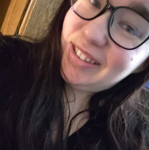 Meet your Posher, Ally